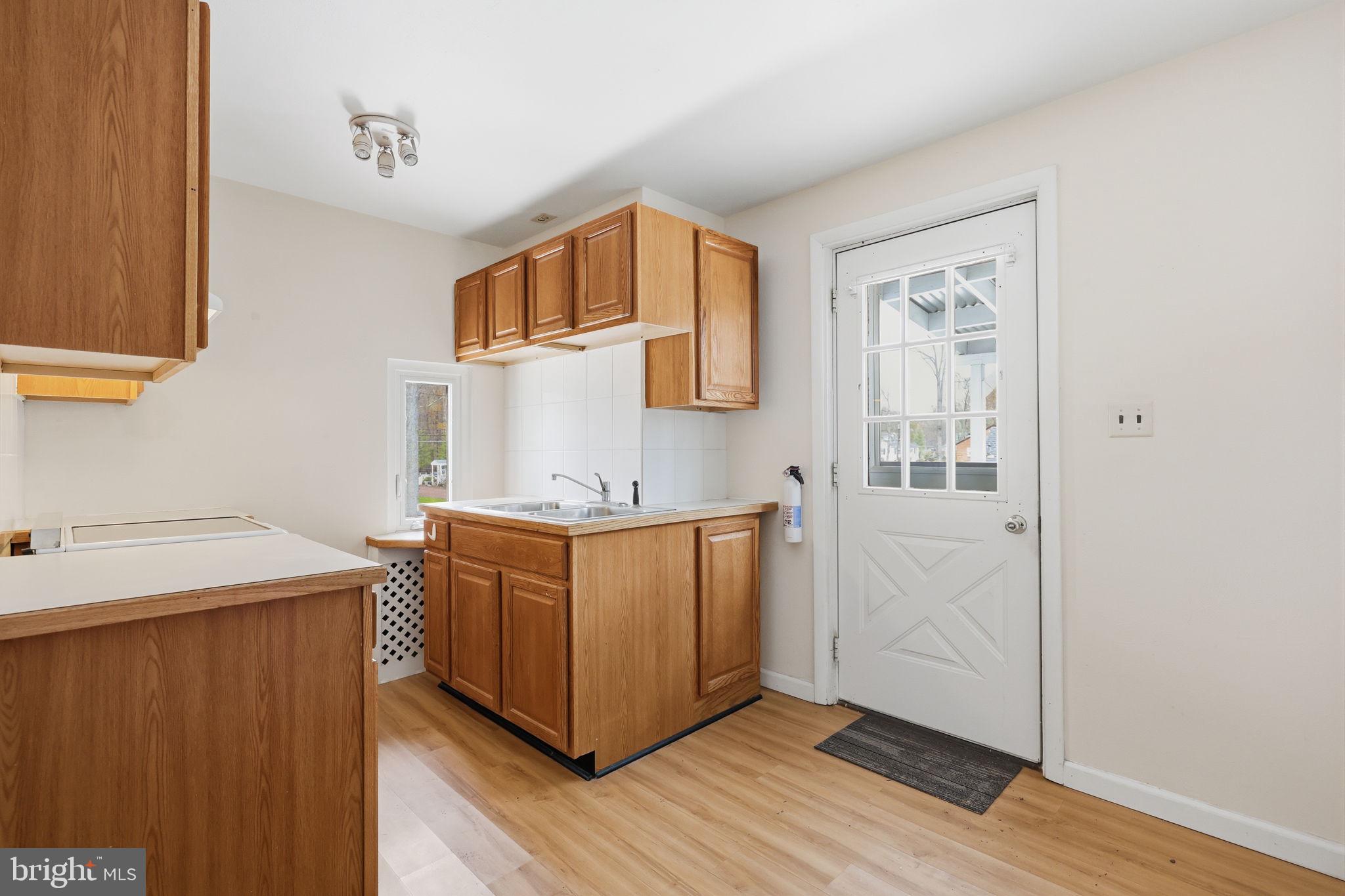 25 Diverty Road Pennington, NJ 08534 - Photo 29 of 37 Bright and inviting kitchen space.