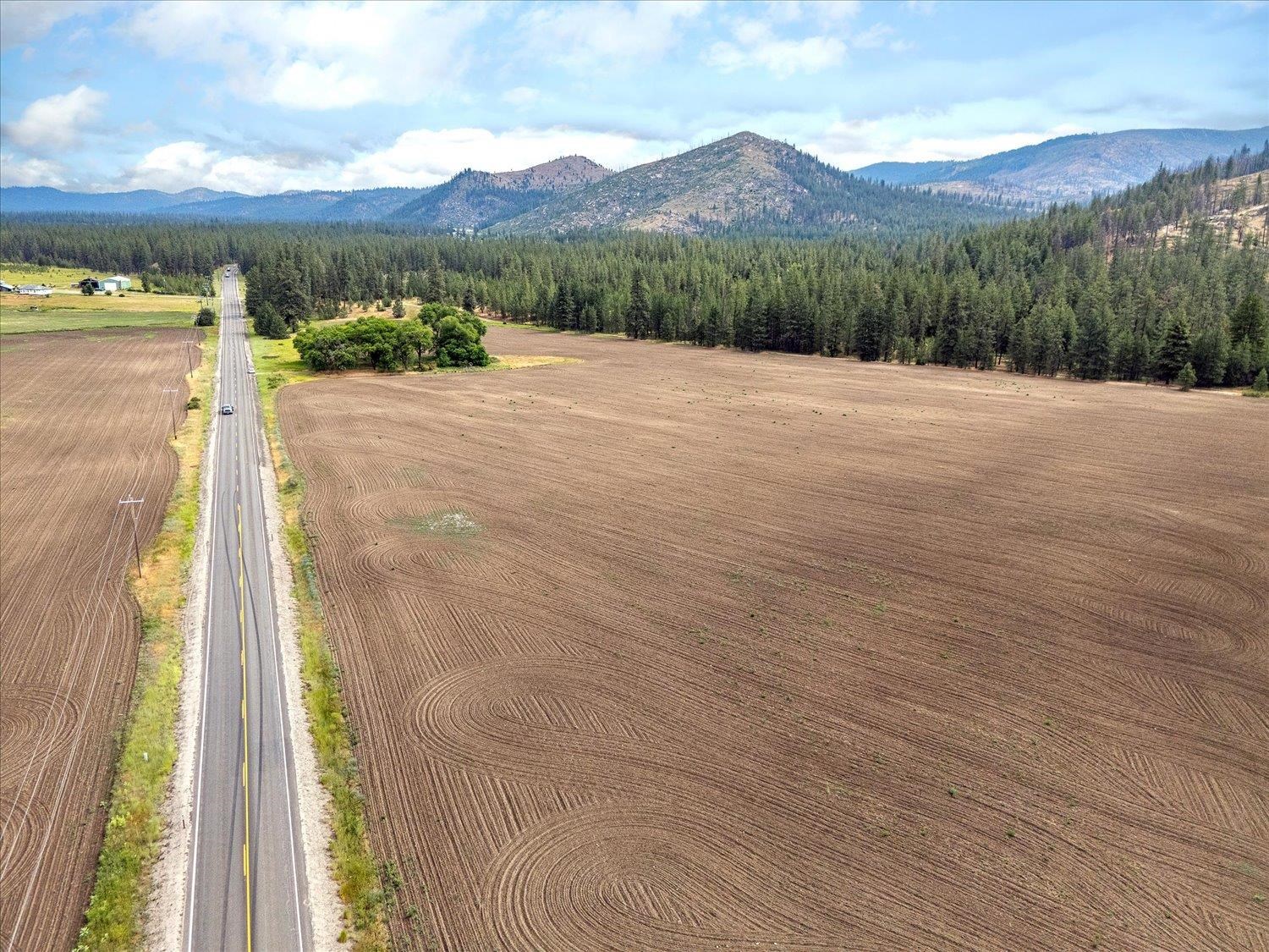 231 Springdale Wa 99173 Springdale, WA 99173 - Photo 2 of 35