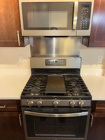 $3,000 | 130 John Street, Unit 355, Lowell, MA 01852