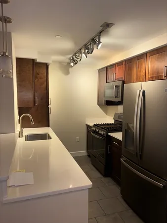 $3,000 | 130 John Street, Unit 355, Lowell, MA 01852