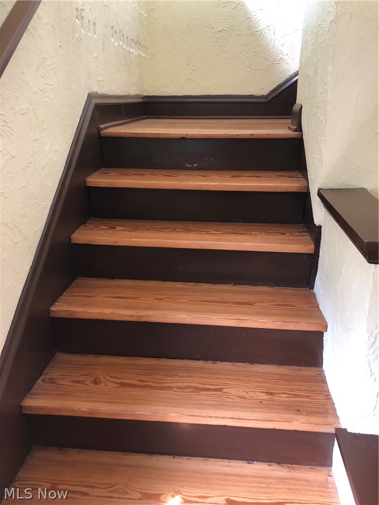 18333 Marcella Road Cleveland, OH 44119 - Photo 11 of 26 Gallery Image 11
