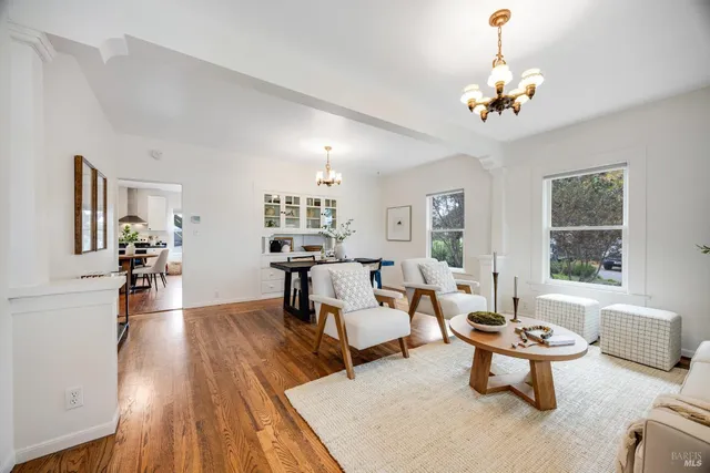 $1,180,000 | 1100 Lohrman Lane, Petaluma, CA 94952