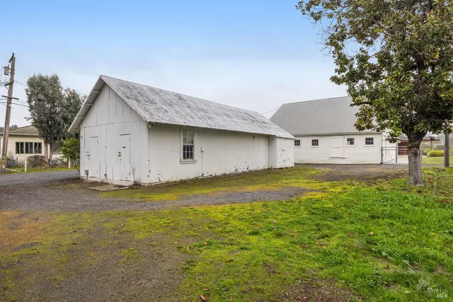 $1,180,000 | 1100 Lohrman Lane, Petaluma, CA 94952