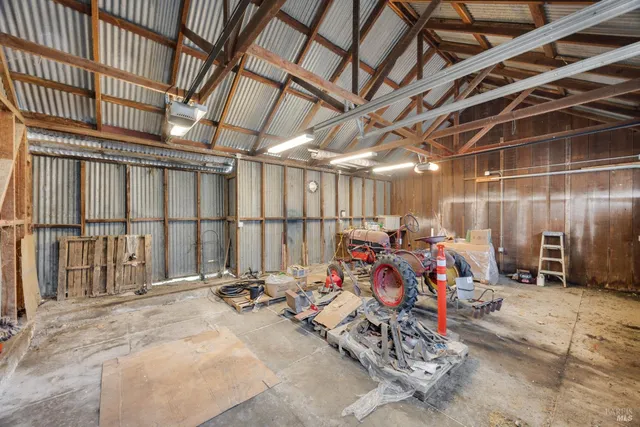 $1,180,000 | 1100 Lohrman Lane, Petaluma, CA 94952