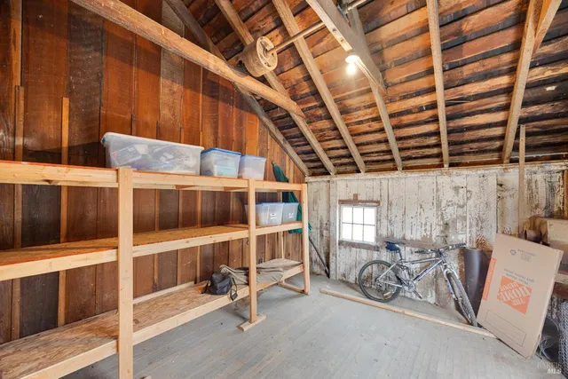 $1,180,000 | 1100 Lohrman Lane, Petaluma, CA 94952