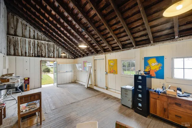 $1,180,000 | 1100 Lohrman Lane, Petaluma, CA 94952