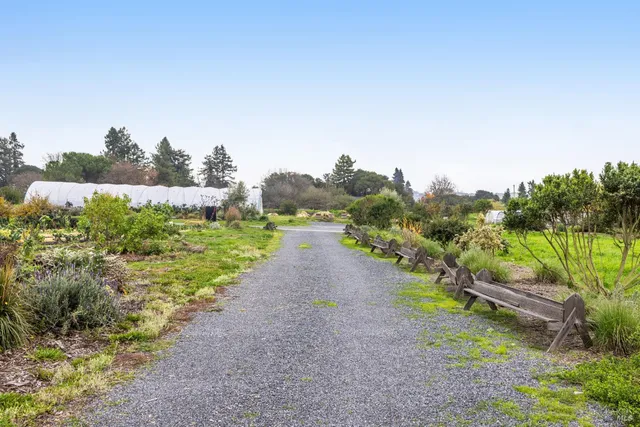 $1,180,000 | 1100 Lohrman Lane, Petaluma, CA 94952
