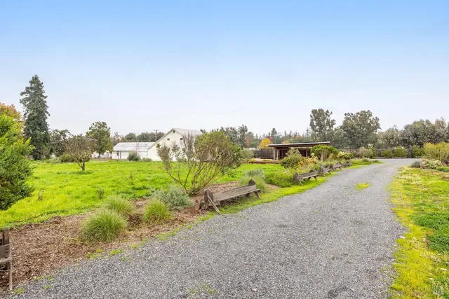 $1,180,000 | 1100 Lohrman Lane, Petaluma, CA 94952