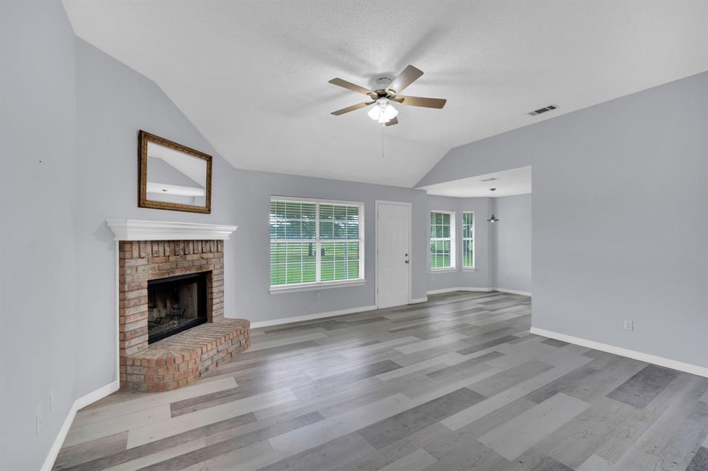 209 Alesha Road Red Oak, TX 75154 - Photo 6 of 16