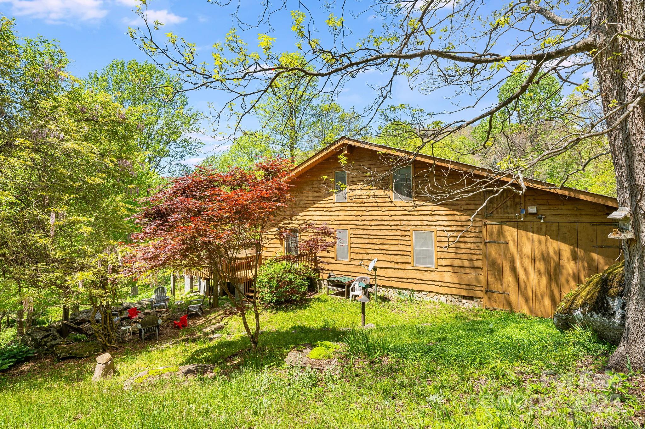 620 Mason Branch Road Bryson City, NC 28713 - Photo 38 of 43 a view of a backyard of the house