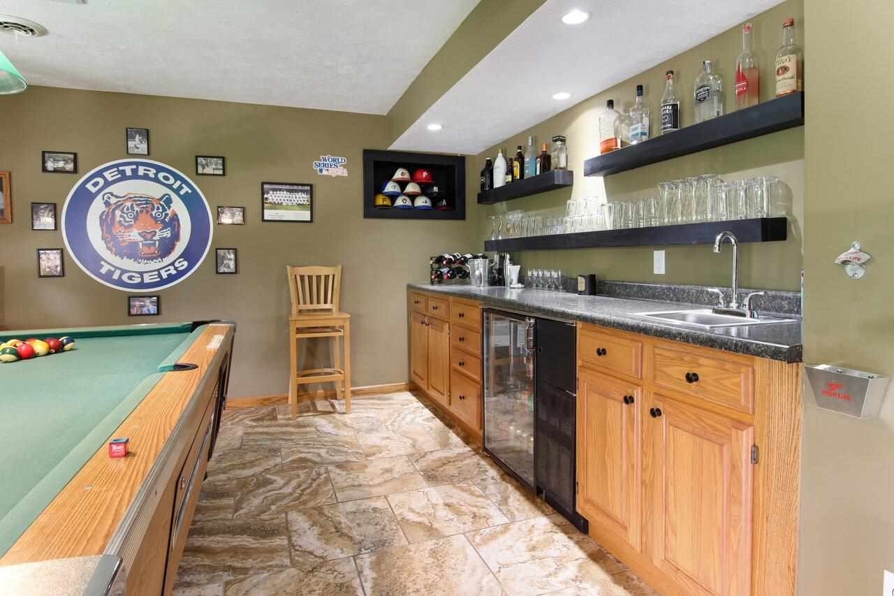 4215 Summerhill Road Traverse City, MI 49684 - Photo 38 of 47 1888593-37.JPG