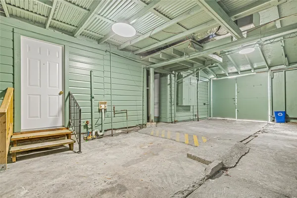 $3,250 | 1101 West Mary Street, Austin, TX 78704