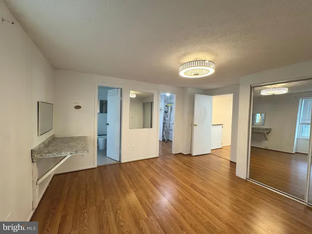 $2,400 | 6505 Field Master Drive, Springfield, VA 22152