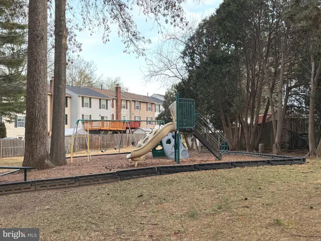 $2,400 | 6505 Field Master Drive, Springfield, VA 22152