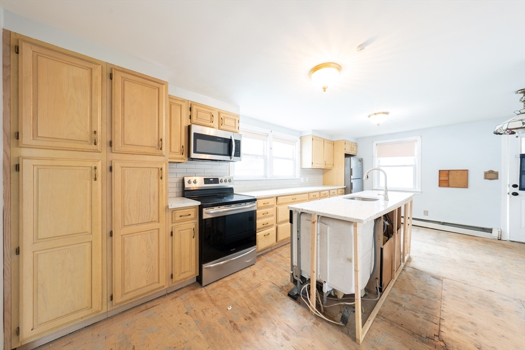 57 Arnold Road Quincy, MA 02171 - Photo 10 of 23 Gallery Image 10