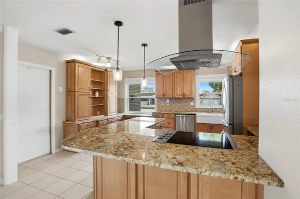 $359,997 | 22 Lake Link Drive Southeast, Winter Haven, FL 33884