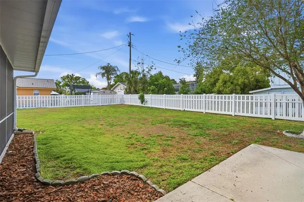 $359,997 | 22 Lake Link Drive Southeast, Winter Haven, FL 33884