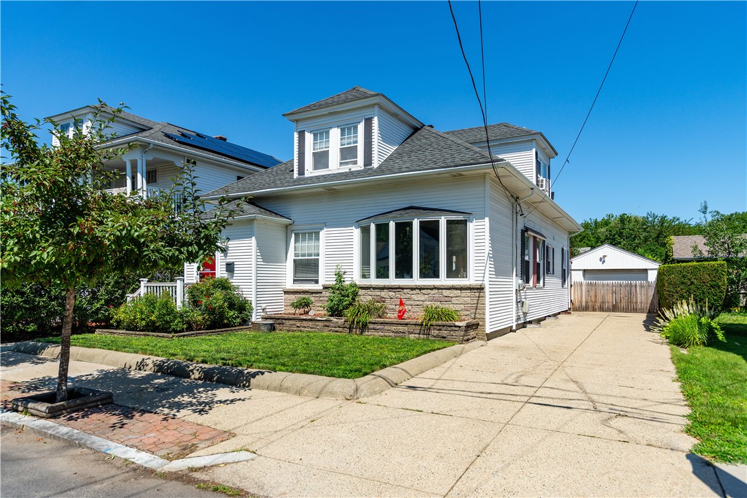 11 Metropolitan Road Providence, RI 02908 - Photo 2 of 50 Gallery Image 2