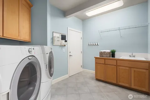 $2,198,000 | 20522 Northeast 23rd Court, Sammamish, WA 98074