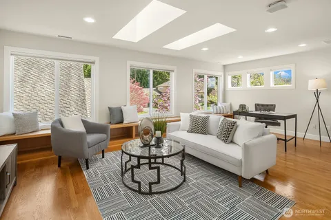 $2,198,000 | 20522 Northeast 23rd Court, Sammamish, WA 98074