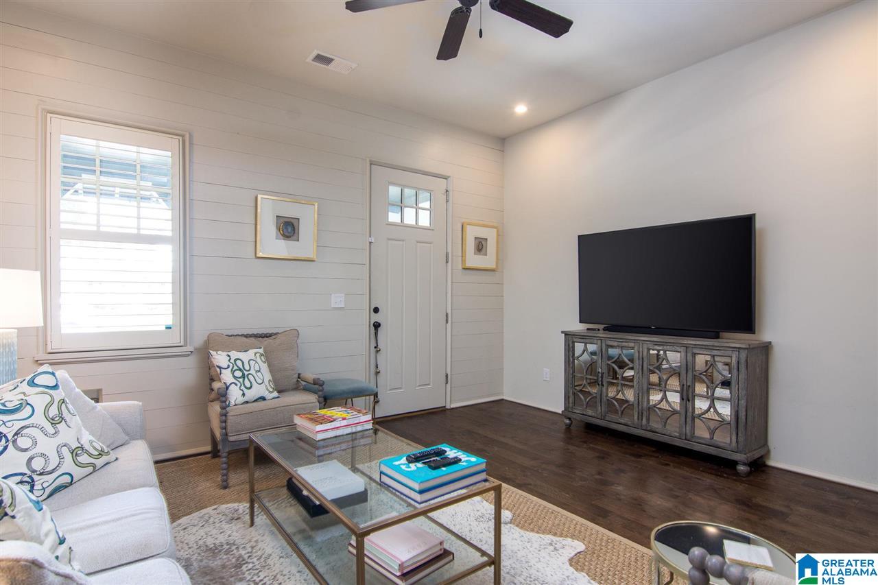 655 Rumble Avenue Birmingham, AL 35213 - Photo 10 of 31