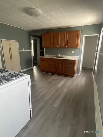 $1,150 | Lounsbury Avenue, Waterbury, CT 06706