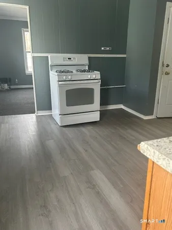 $1,150 | 20 Lounsbury Avenue, Waterbury, CT 06706