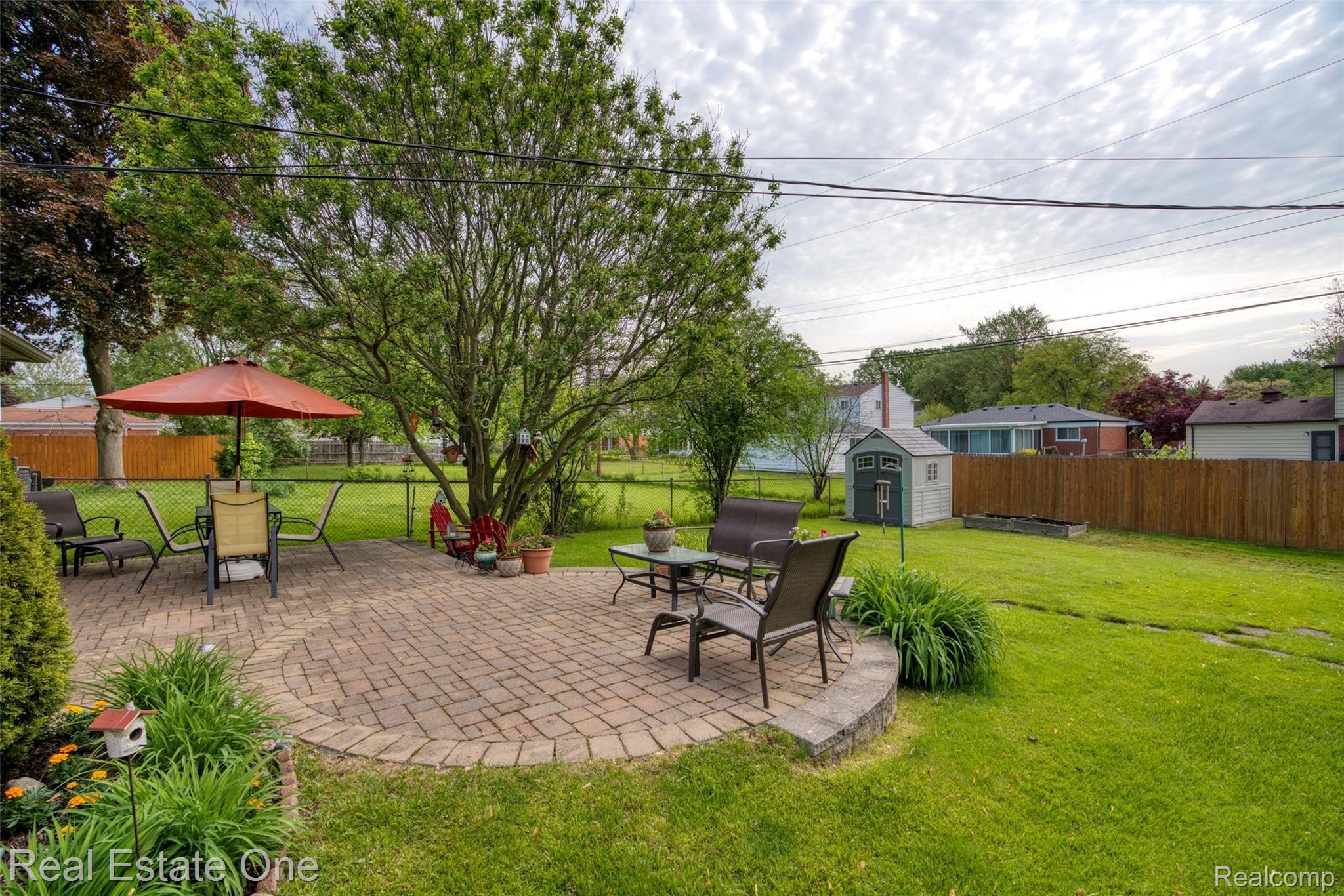 23374 Tuck Road Farmington, MI 48336 - Photo 23 of 26 23374_tuck-5.jpg