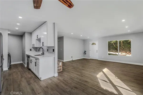 $4,000 | 9790 Caminito Bolsa, San Diego, CA 92129
