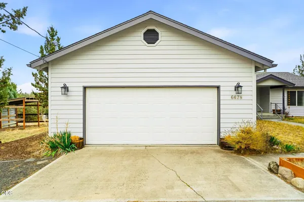 $519,000 | 6678 Southeast Davis Loop, Prineville, OR 97754