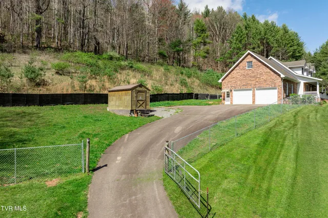 $399,900 | 1441 Sugar Creek Road, Laurel Bloomery, TN 37680