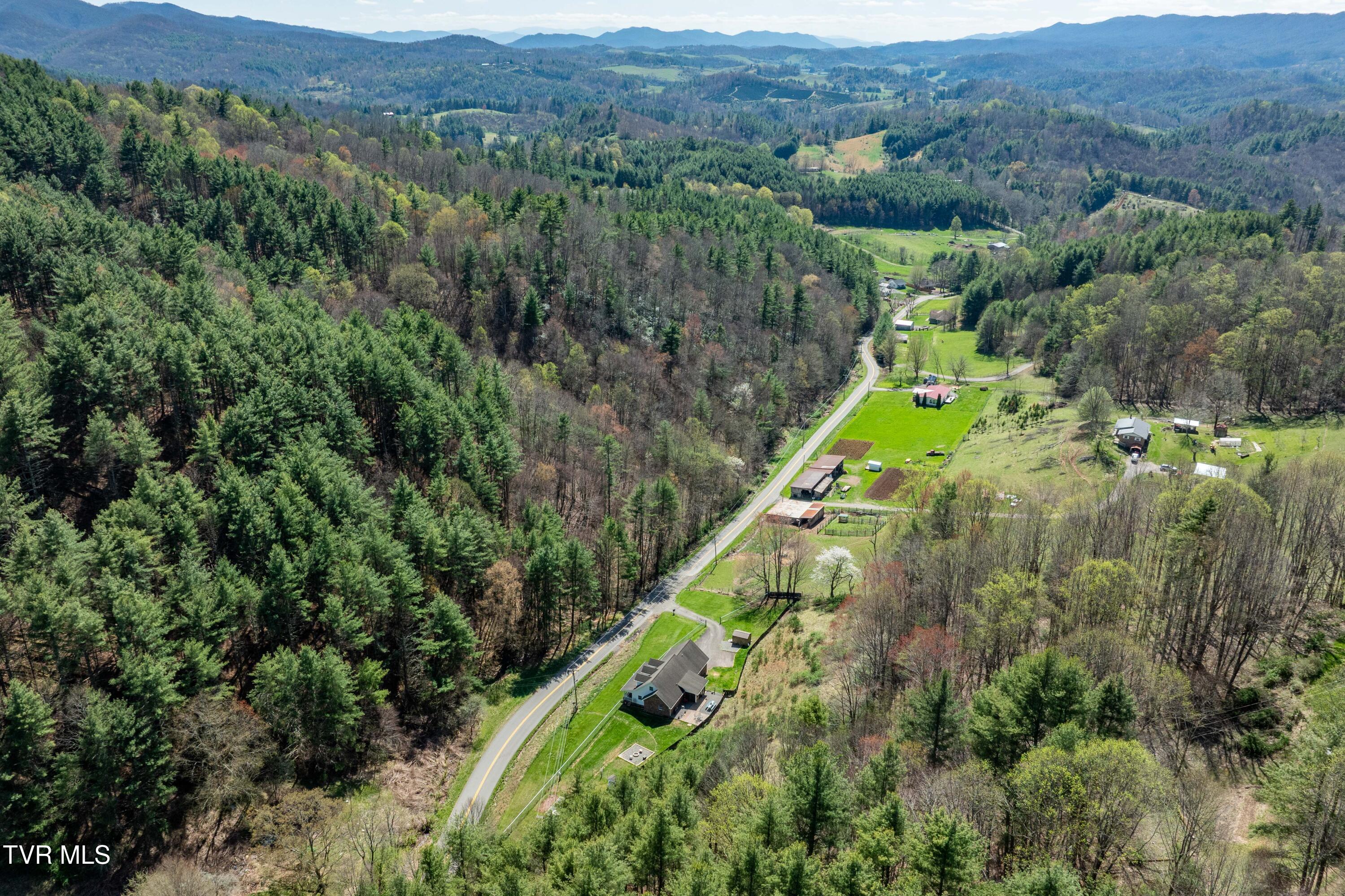 1441 Sugar Creek Road Laurel Bloomery, TN 37680 - Photo 59 of 60 1441 Sugar Creek Road (10 of 83)