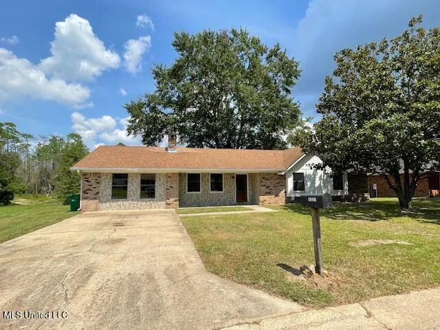 $179,900 | 6221 Moreton Place, Ocean Springs, MS 39564