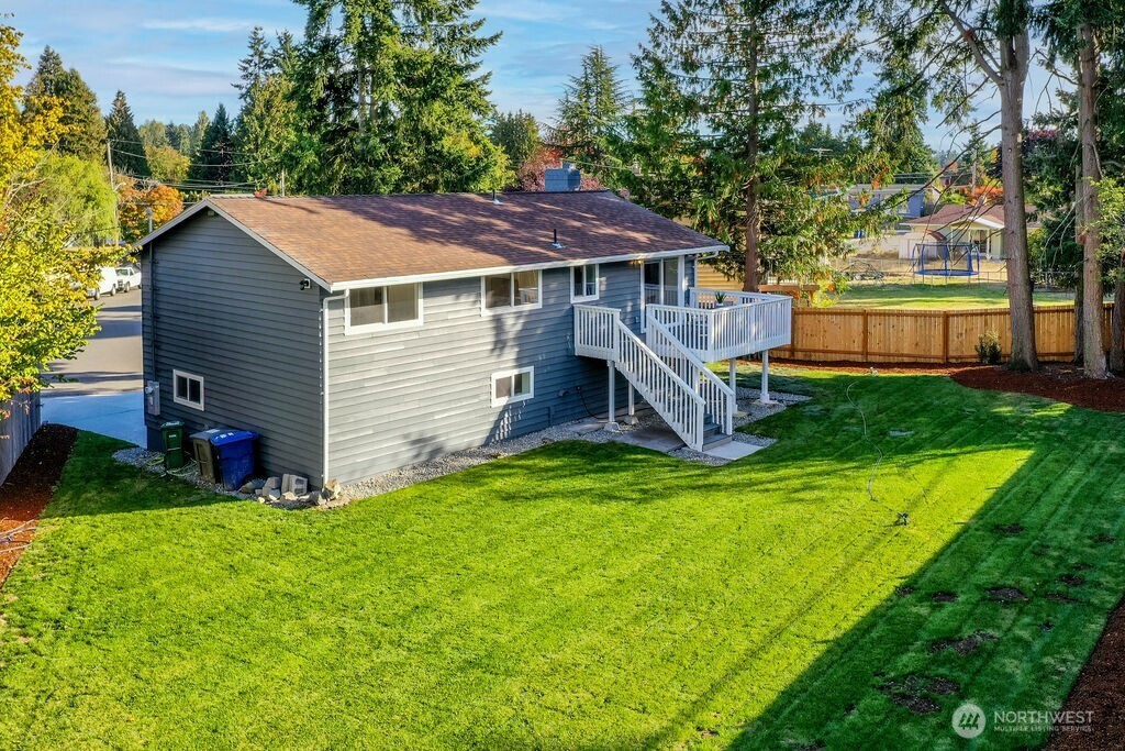 1103 Vashon Court Northeast Renton, WA 98059 - Photo 24 of 29