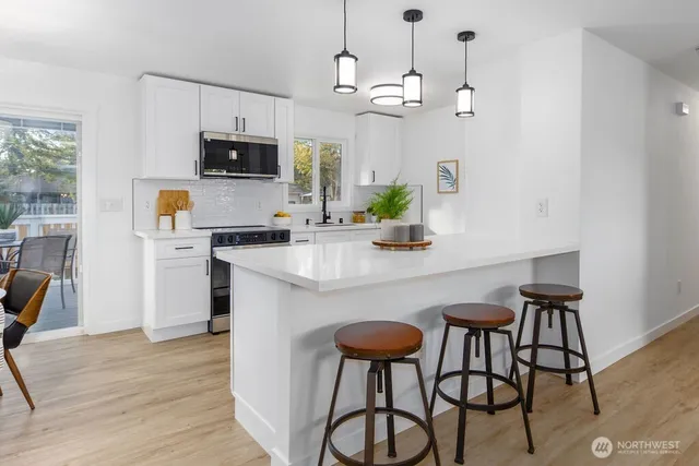 $849,990 | 1103 Vashon Court Northeast, Renton, WA 98059