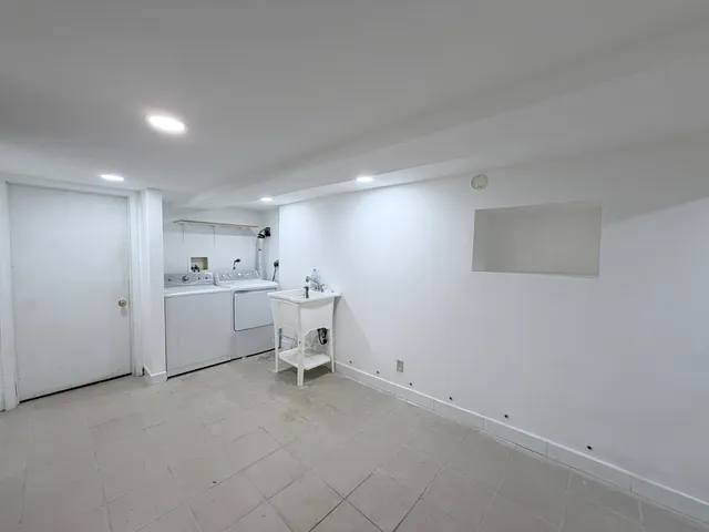 $550,000 | 3206 South Lowe Avenue, Chicago, IL 60616