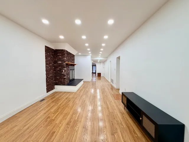 $550,000 | 3206 South Lowe Avenue, Chicago, IL 60616