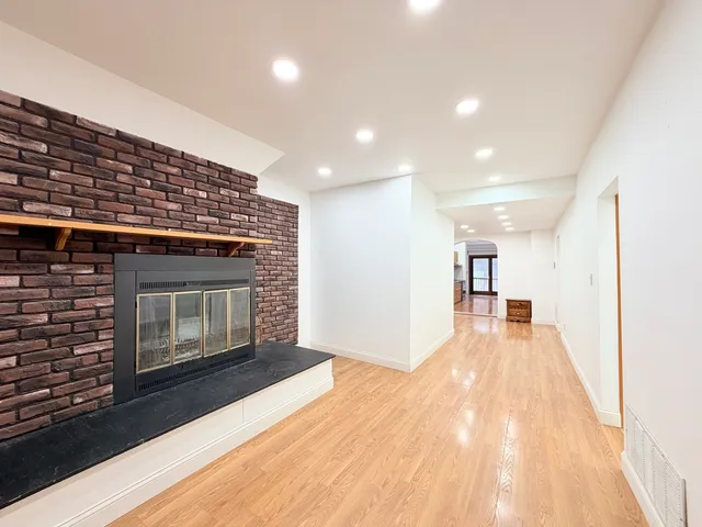 $550,000 | 3206 South Lowe Avenue, Chicago, IL 60616