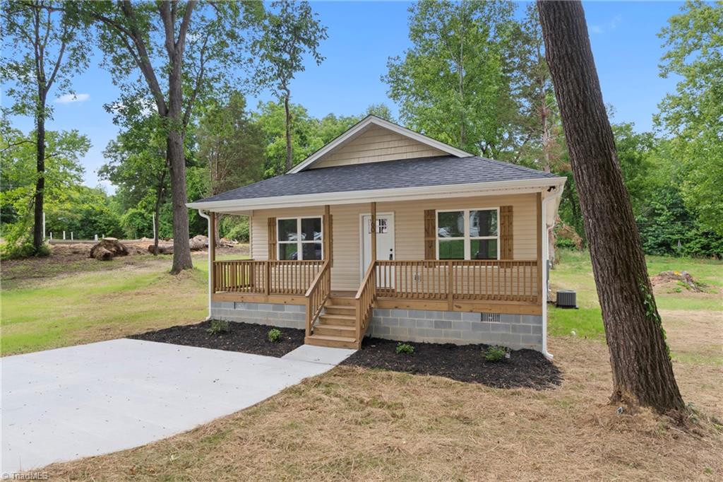 160 Old Fisher Ferry Road Thomasville, NC 27360 - Photo 2 of 19