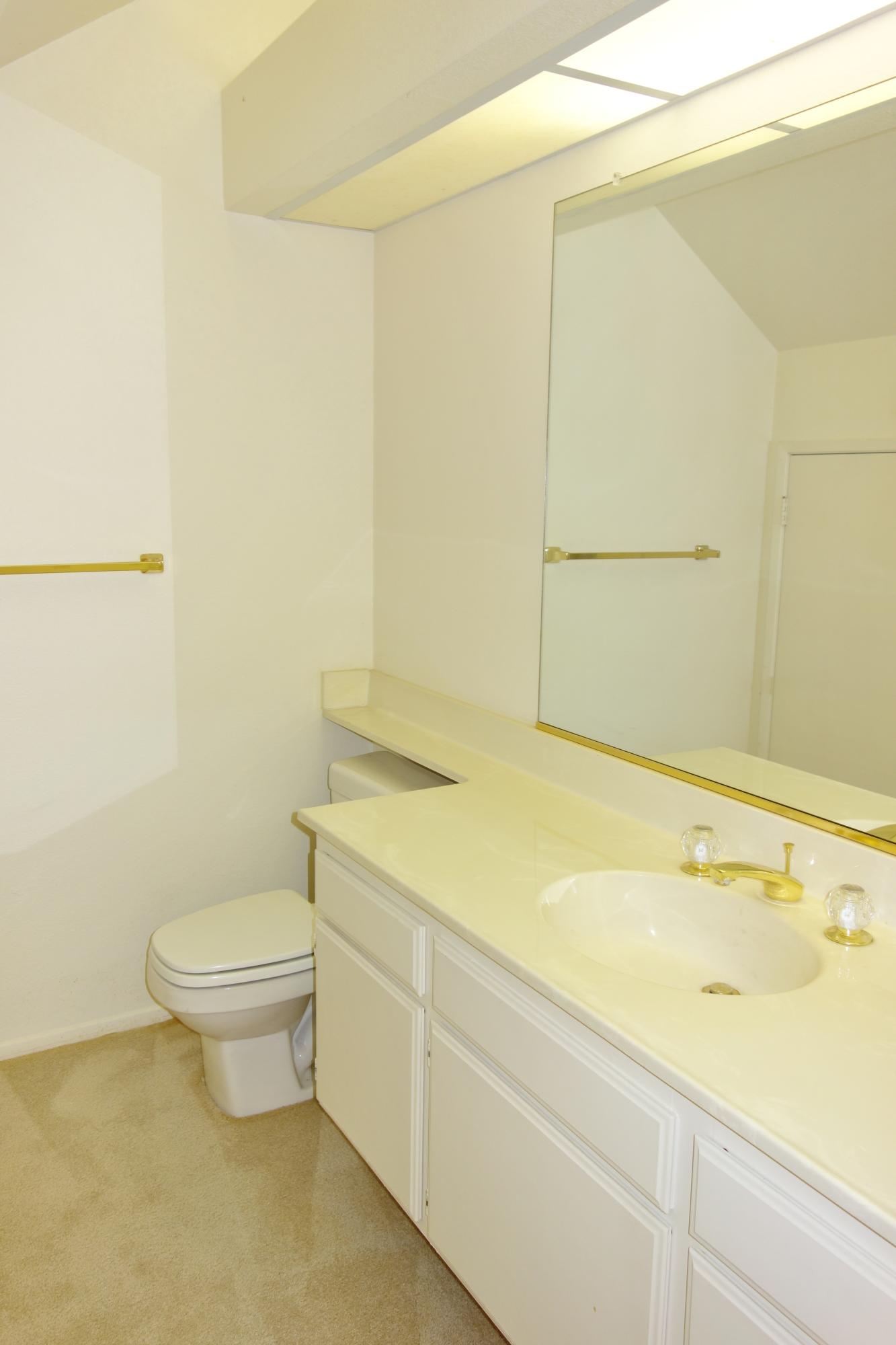 7120 Phelps Road Goleta, CA 93117 - Photo 13 of 29 Downstairs full bath