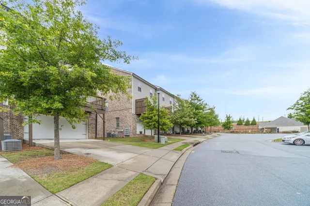 $2,400 | 2252 Talmai Drive, Snellville, GA 30078