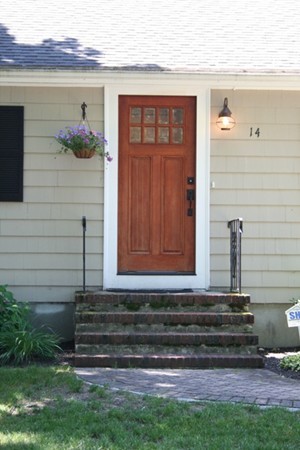 14 Priscilla Road Lynnfield, MA 01940 - Photo 2 of 20 Gallery Image 2