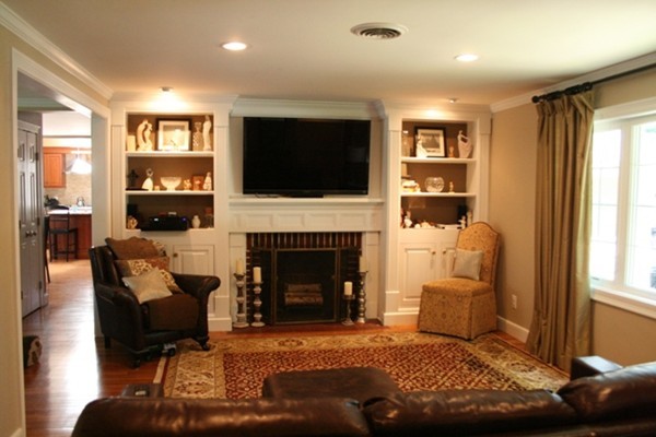 14 Priscilla Road Lynnfield, MA 01940 - Photo 3 of 20 Gallery Image 3