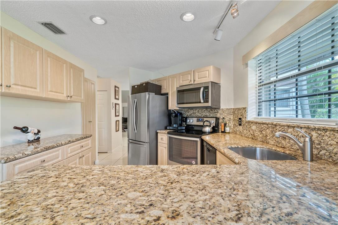 20901 Boca Ridge Drive West, Unit 20901 Boca Raton, FL 33428 - Photo 8 of 28 Photo 8