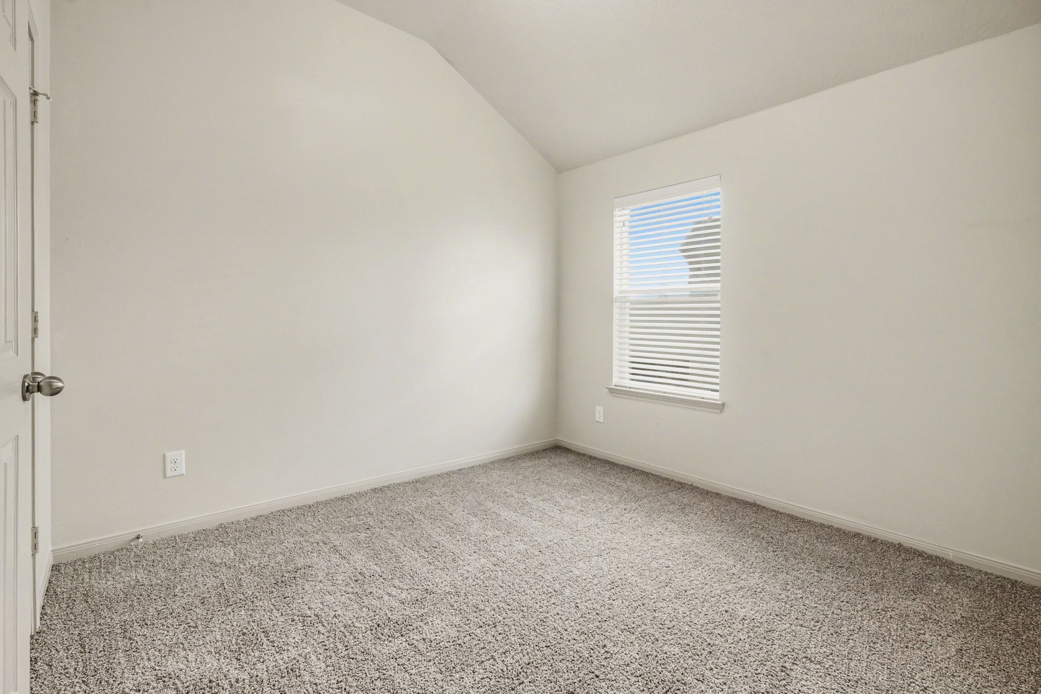 37 Rodeo Drive Manvel, TX 77578 - Photo 10 of 17