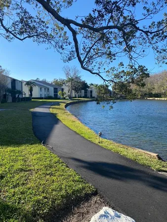 $238,900 | 1333 Shady Pine Way, Unit D, Tarpon Springs, FL 34688
