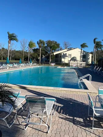 $238,900 | 1333 Shady Pine Way, Unit D, Tarpon Springs, FL 34688