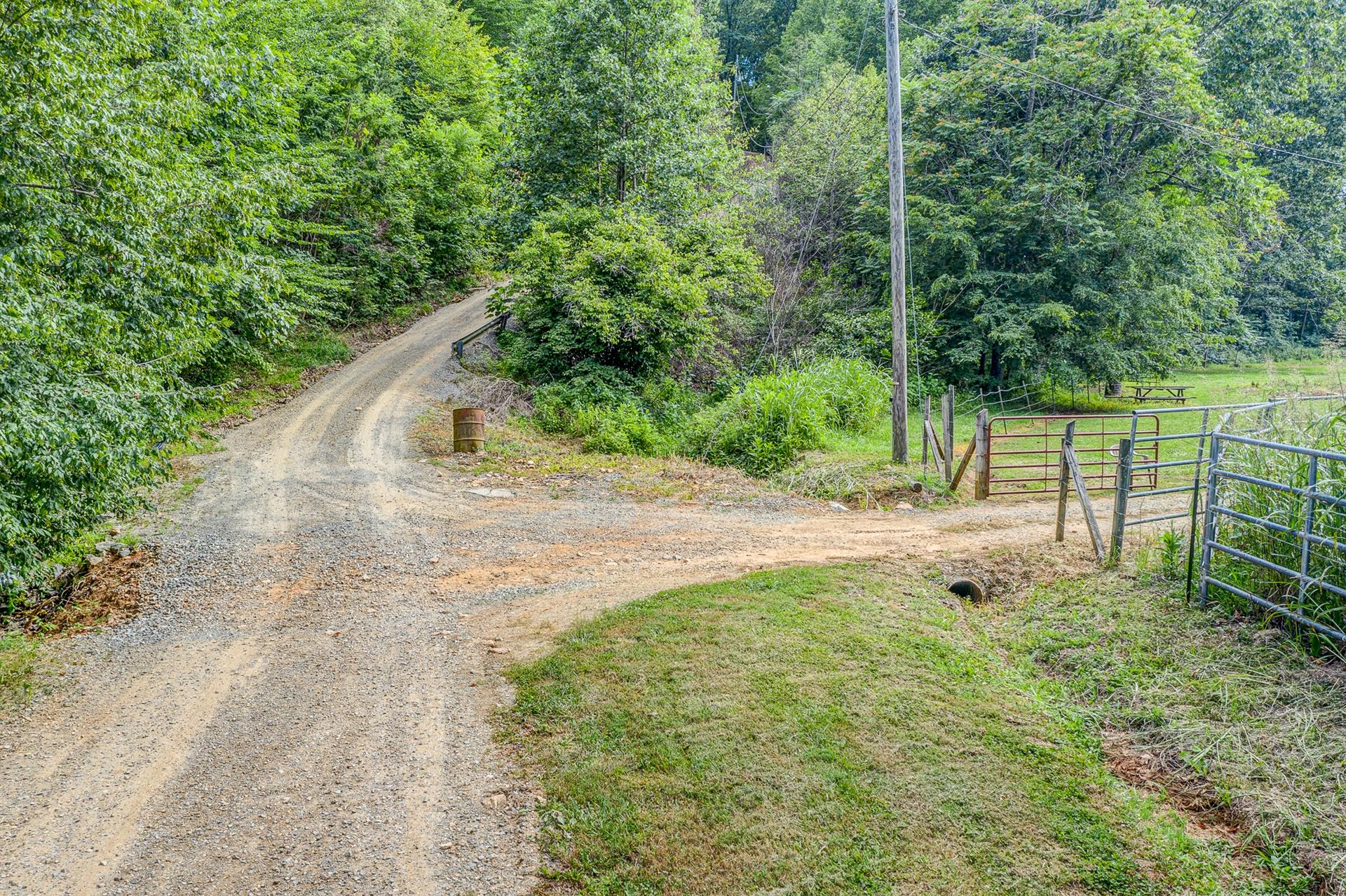 684 Northridge Road Hardy, VA 24101 - Photo 48 of 75 45-684 Northridge 045