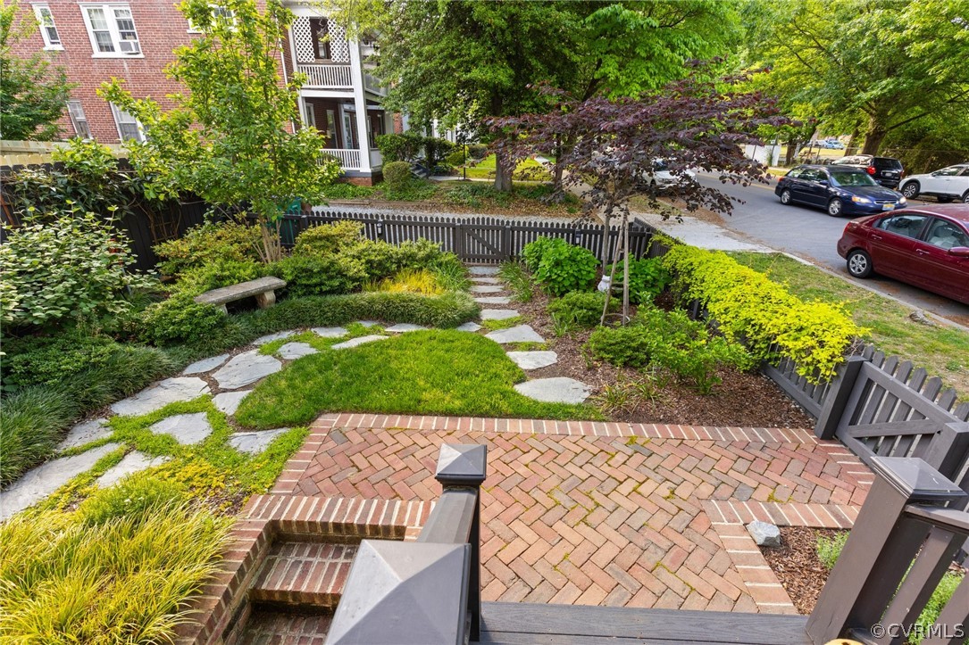 428 Roseneath Road Richmond, VA 23221 - Photo 40 of 40 a view of yard with patio