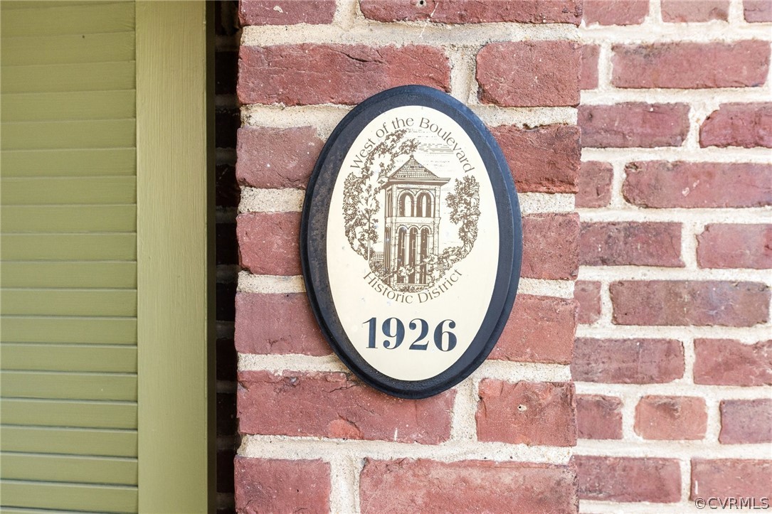 428 Roseneath Road Richmond, VA 23221 - Photo 4 of 40 a wooden door with sign board